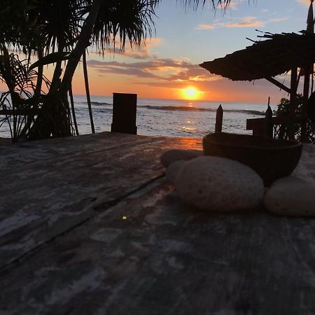 Guru Beach Resort Tangalle Kültér fotó