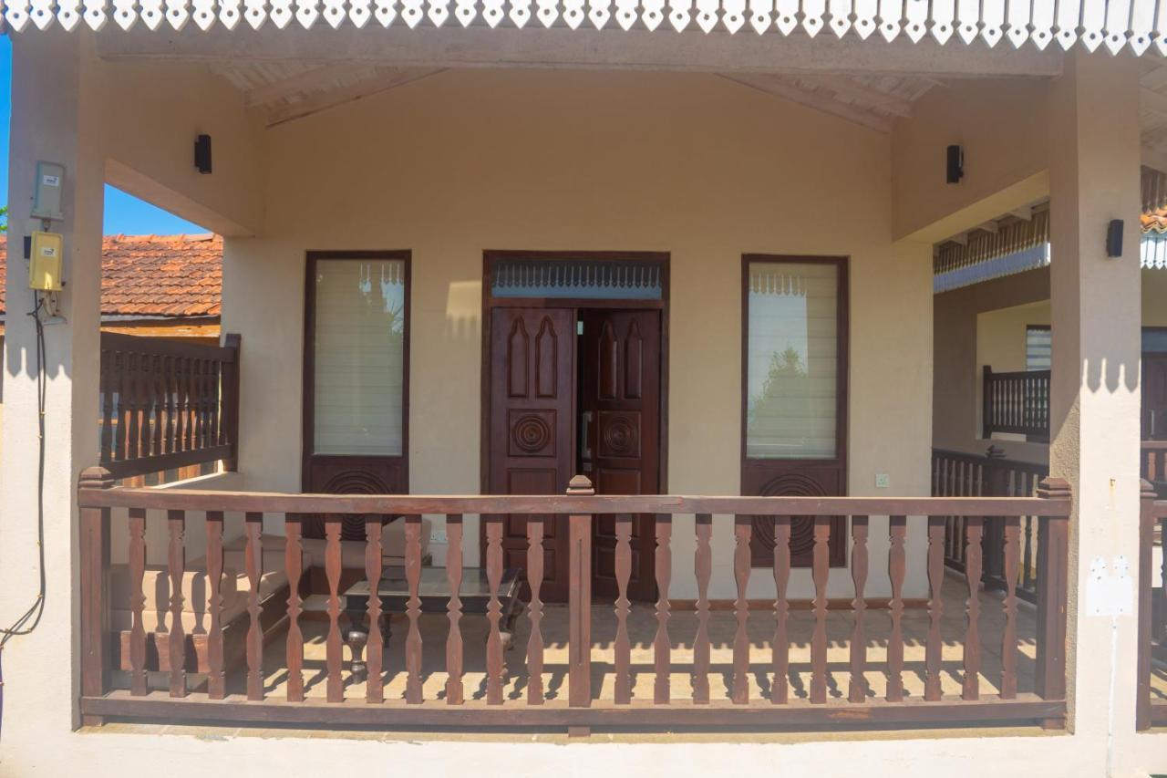 Guru Beach Resort Tangalle Kültér fotó