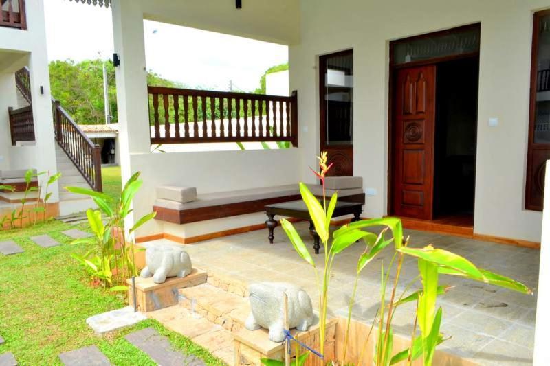 Guru Beach Resort Tangalle Kültér fotó