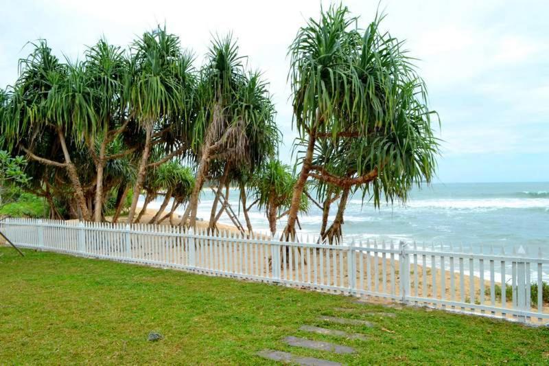 Guru Beach Resort Tangalle Kültér fotó
